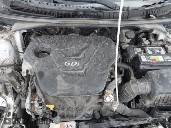 2016 Hyundai Veloster with VIN KMHTC6AD8GU248553, listed as a IAAI auction lot 42174244 with Not provided miles and . Bid and sale history available at DreamBid. Image 10.
