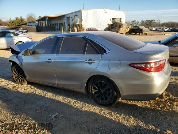 2016 Toyota Camry XLE with VIN 4T4BF1FK4GR583070, listed as a Copart auction lot 42371685 with 109,162 mi miles and Salvage Title. Bid and sale history available at carsss.com. Image 2.