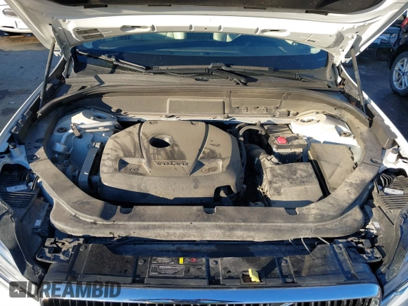 2019 Volvo XC60 Momentum with VIN LYV102RK8KB381803, listed as a IAAI auction lot 40925515 with 99,530 mi miles and . Bid and sale history available at DreamBid. Image 10.