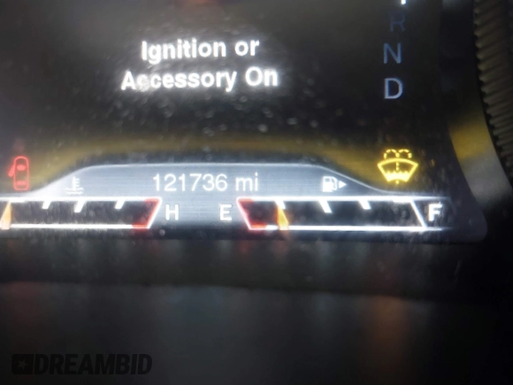 2017 Jeep Cherokee Limited with VIN 1C4PJLDB1HW517745, listed as a IAAI auction lot 41401733 with 121,736 mi miles. Bid and sale history available at carsss.com. Image 16.
