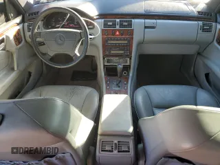 1998 Mercedes-Benz E-Class with VIN WDBJF65F3WA663759, listed as a Copart auction lot 84286624 with 181,447 mi miles and Clean Title. Bid and sale history available at carsss.com. Image 8.