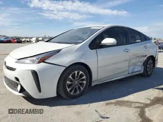 2021 Toyota Prius L Eco with VIN JTDKAMFU5M3133915, listed as a Copart auction lot 47015075 with 56,133 mi miles and Salvage Title. Bid and sale history available at carsss.com. Image 1.