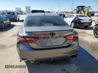 2024 Toyota Camry SE with VIN 4T1G11AK6RU218253, listed as a Copart auction lot 44959005 with 17,333 mi miles and Salvage Title. Bid and sale history available at carsss.com. Image 6.