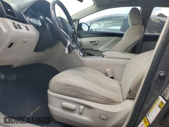 2011 Toyota Venza with VIN 4T3BA3BB2BU020951, listed as a Copart auction lot 54528175 with 220,729 mi miles and Clean Title. Bid and sale history available at DreamBid. Image 7.