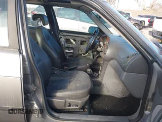2001 Saab 9-3 z VIN YS3DF55K812052949, wystawiony jako IAAI lot #41059347 z przebiegiem 237 437 mil mil oraz . Historia ofert i sprzedaży dostępna na DreamBid. Obrazek 5.