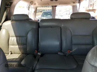 1998 GMC Suburban z VIN 3GKFK16R0WG502287, wystawiony jako Copart lot #62323314 z przebiegiem 181 638 mil mil oraz Szkody całkowita. Historia ofert i sprzedaży dostępna na DreamBid. Obrazek 10.