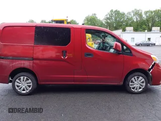 2019 Nissan NV200 S z VIN 3N6CM0KN5KK703192, wystawiony jako IAAI lot #42453452 z przebiegiem 137 745 mil mil oraz . Historia ofert i sprzedaży dostępna na DreamBid. Obrazek 13.