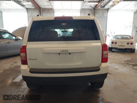 2016 Jeep Patriot High Altitude with VIN 1C4NJRFB4GD658942, listed as a IAAI auction lot 42306838 with 111,792 mi miles and . Bid and sale history available at DreamBid. Image 17.