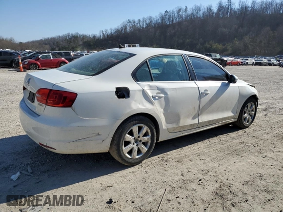 2013 Volkswagen Jetta SE с VIN 3VWDP7AJ9DM286833, выставлен на аукционе Copart как лот 48460615 с пробегом 132 035 миль миль и Списание • Salvage title. История ставок и продаж доступна на DreamBid. Изображение 3.