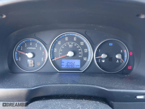 2008 Hyundai Santa Fe SE with VIN 5NMSH13E68H146106, listed as a IAAI auction lot 41747474 with 190,907 mi miles. Bid and sale history available at carsss.com. Image 7.
