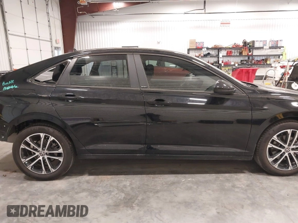 2024 Volkswagen Jetta Sport with VIN 3VWAM7BU1RM031072, listed as a IAAI auction lot 41094458 with 11,189 mi miles and . Bid and sale history available at DreamBid. Image 14.