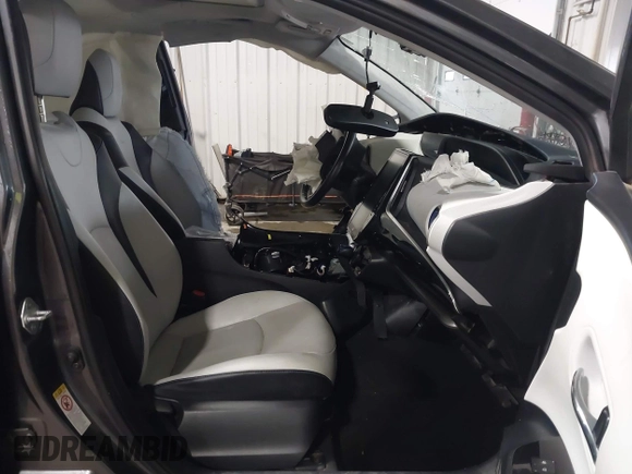 2021 Toyota Prius L Eco z VIN JTDKAMFU9M3132587, wystawiony jako IAAI lot #41637275 z przebiegiem 84 203 mil mil oraz . Historia ofert i sprzedaży dostępna na DreamBid. Obrazek 5.