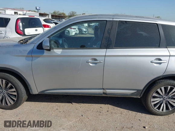 2020 Mitsubishi Outlander SE with VIN JA4AD3A3XLZ044133, listed as a IAAI auction lot 41850922 with 72,404 mi miles and . Bid and sale history available at DreamBid. Image 14.