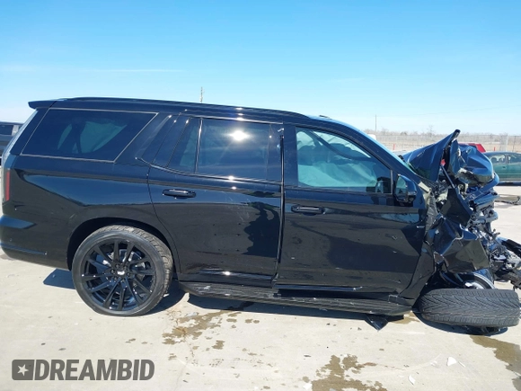 2025 Cadillac Escalade z VIN 1GYS8ERL0SR151490, wystawiony jako IAAI lot #41378504 z przebiegiem Nie podano mil oraz . Historia ofert i sprzedaży dostępna na DreamBid. Obrazek 13.