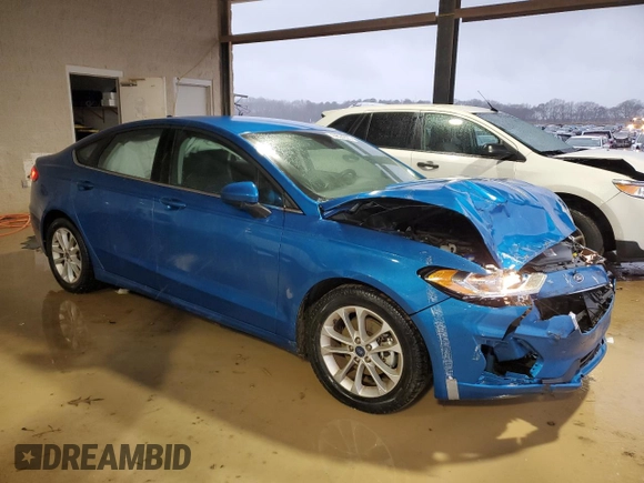 2020 Ford Fusion SE with VIN 3FA6P0HD7LR140540, listed as a Copart auction lot 44694805 with 70,596 mi miles and Salvage Title. Bid and sale history available at DreamBid. Image 4.