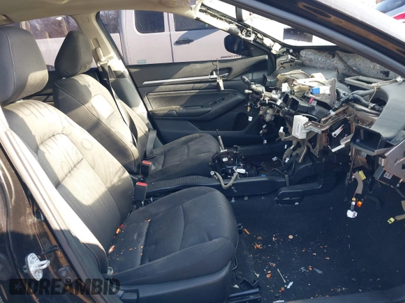 2019 Nissan Altima 2.5 SV with VIN 1N4BL4DV1KC104369, listed as a IAAI auction lot 41432549 with 40,542 mi miles. Bid and sale history available at carsss.com. Image 5.