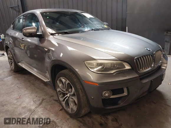 2014 BMW X6 50i z VIN 5UXFG8C55EL592995, wystawiony jako IAAI lot #41724960 z przebiegiem 137 112 mil mil oraz . Historia ofert i sprzedaży dostępna na DreamBid. Obrazek 1.