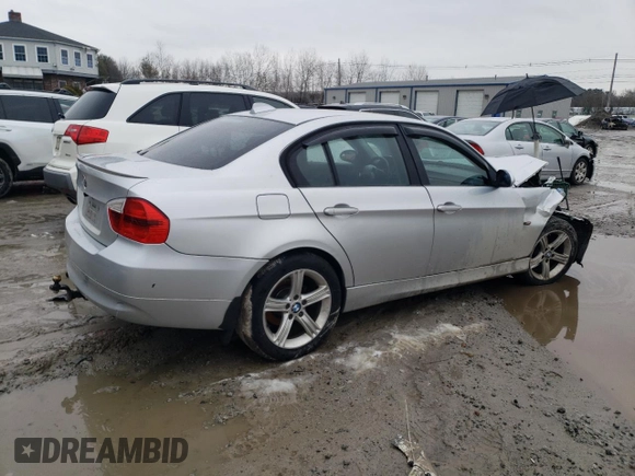 2006 BMW 3 Series 325i z VIN WBAVB13596KX46910, wystawiony jako Copart lot #60641585 z przebiegiem Nie podano mil oraz Nie do naprawy • Non repairable. Historia ofert i sprzedaży dostępna na DreamBid. Obrazek 3.