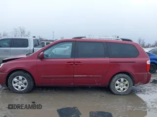 2009 Kia Sedona LX with VIN KNDMB233196282656, listed as a IAAI auction lot 41737300 with 95,971 mi miles. Bid and sale history available at carsss.com. Image 15.