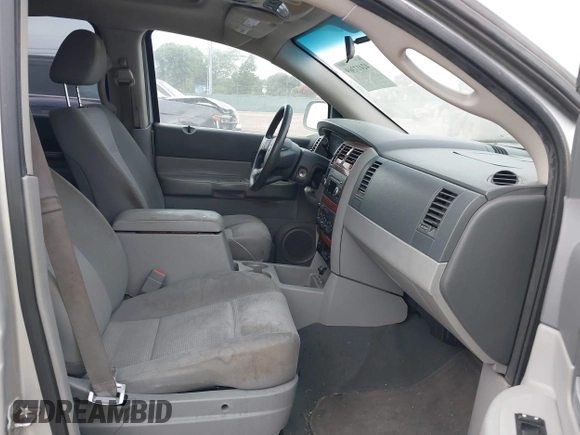 2008 Dodge Durango SLT z VIN 1D8HB48NX8F140992, wystawiony jako IAAI lot #42417369 z przebiegiem 268 803 mil mil oraz . Historia ofert i sprzedaży dostępna na DreamBid. Obrazek 5.