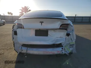 2022 Tesla Model Y Performance with VIN 7SAYGDEF0NF397241, listed as a Copart auction lot 46488005 with 37,422 mi miles and Salvage Title. Bid and sale history available at DreamBid. Image 6.