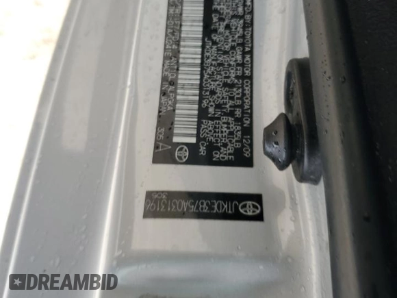 2010 Scion tC z VIN JTKDE3B75A0313196, wystawiony jako Copart lot #50971855 z przebiegiem 87 673 mil mil oraz Szkoda całkowita • Salvage title. Historia ofert i sprzedaży dostępna na DreamBid. Obrazek 12.