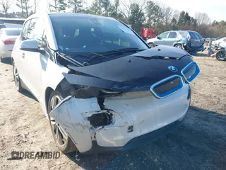 2014 BMW i3 с VIN WBY1Z2C51EV285264, выставлен на аукционе IAAI как лот 41514729 с пробегом 99 442 миль миль и . История ставок и продаж доступна на DreamBid. Изображение 6.