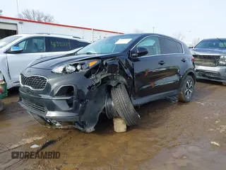 2020 Kia Sportage LX z VIN KNDPM3AC2L7751562, wystawiony jako IAAI lot #41611826 z przebiegiem 100 756 mil mil oraz . Historia ofert i sprzedaży dostępna na DreamBid. Obrazek 2.