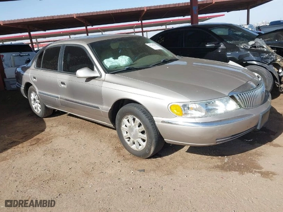 2002 Lincoln Continental with VIN 1LNHM97V62Y696179, listed as a IAAI auction lot 41745567 with 110514 miles. Bid and sale history available at carsss.com. Image 1.