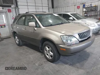 2001 Lexus RX 300 z VIN JTJGF10U910092682, wystawiony jako IAAI lot #42242685 z przebiegiem 225 462 mil mil oraz . Historia ofert i sprzedaży dostępna na DreamBid. Obrazek 1.