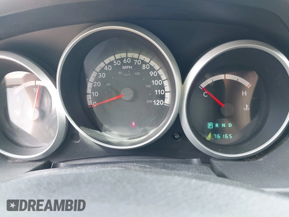 2008 Dodge Grand Caravan SE with VIN 2D8HN44H08R772738, listed as a IAAI auction lot 42046698 with 76,165 mi miles and . Bid and sale history available at DreamBid. Image 7.
