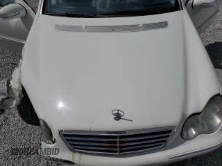 2007 Mercedes-Benz C 230 Sport with VIN WDBRF52H37F916909, listed as a Copart auction lot 52829765 with 152,660 mi miles and Salvage Title. Bid and sale history available at DreamBid. Image 13.