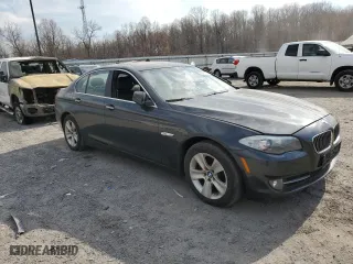 2013 BMW 5 Series 528i xDrive with VIN WBAXH5C50DD113275, listed as a Copart auction lot 50080735 with 128,872 mi miles and Clean Title. Bid and sale history available at carsss.com. Image 4.