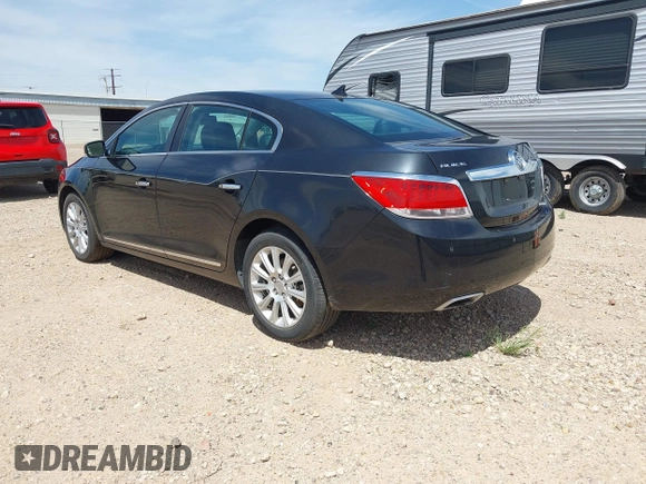 2013 Buick LaCrosse Premium 1 z VIN 1G4GF5E34DF264852, wystawiony jako IAAI lot #42272513 z przebiegiem 125 382 mil mil oraz . Historia ofert i sprzedaży dostępna na DreamBid. Obrazek 3.