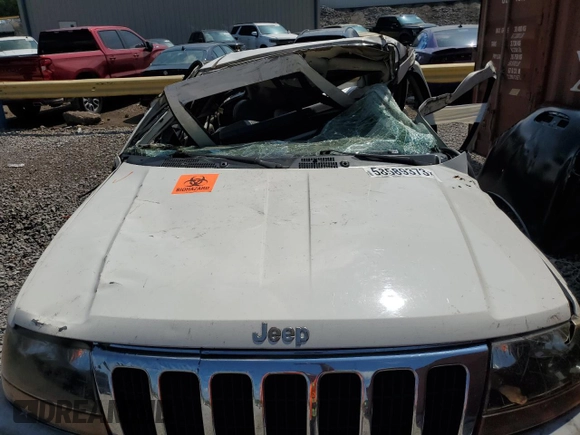 2000 Jeep Grand Cherokee Laredo с VIN 1J4G248S1YC329509, выставлен на аукционе Copart как лот 58589373 с пробегом Не указан миль и Списание • Salvage title. История ставок и продаж доступна на DreamBid. Изображение 11.