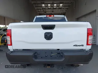 2024 Ram 2500 Tradesman с VIN 3C6UR5CJ4RG267621, выставлен на аукционе IAAI как лот 42442525 с пробегом 9 929 миль миль и . История ставок и продаж доступна на DreamBid. Изображение 17.