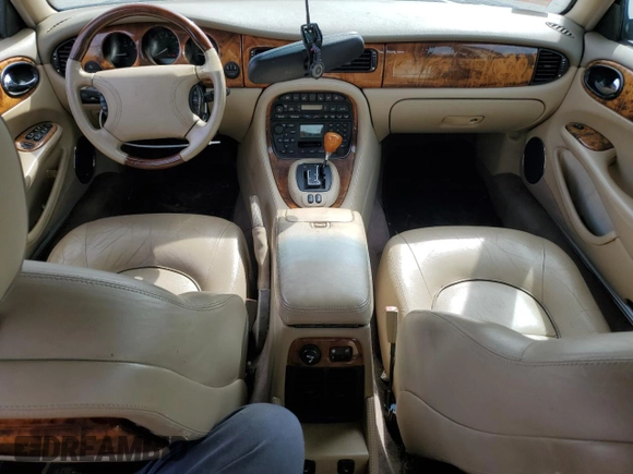 2002 Jaguar XJ 8 with VIN SAJDA14C62LF40435, listed as a Copart auction lot 52022645 with 153,703 mi miles and Salvage title. Bid and sale history available at DreamBid. Image 8.