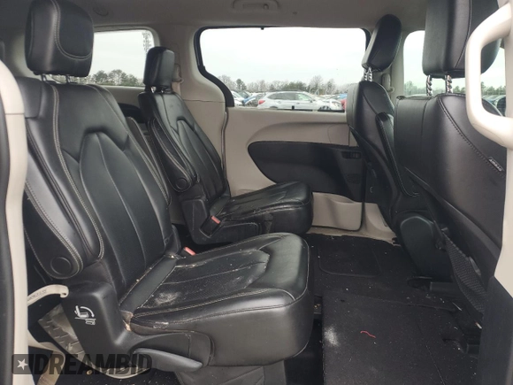 2020 Chrysler Voyager LXi z VIN 2C4RC1DG8LR262662, wystawiony jako Copart lot #47642805 z przebiegiem 111 850 mil mil oraz Szkoda całkowita • Salvage title. Historia ofert i sprzedaży dostępna na DreamBid. Obrazek 11.