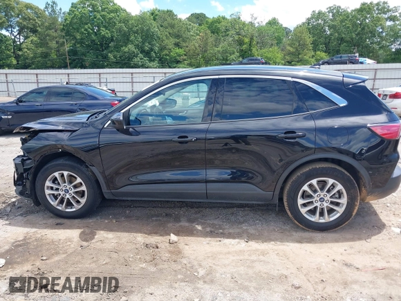2020 Ford Escape SE z VIN 1FMCU0G65LUA92260, wystawiony jako IAAI lot #42244569 z przebiegiem 49 802 mil mil oraz . Historia ofert i sprzedaży dostępna na DreamBid. Obrazek 15.