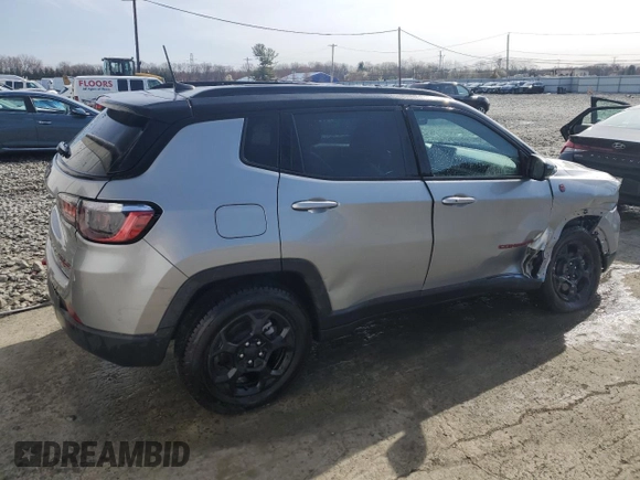2023 Jeep Compass Trailhawk z VIN 3C4NJDDN0PT556600, wystawiony jako Copart lot #51180055 z przebiegiem 14 664 mil mil oraz Szkoda całkowita • Salvage title. Historia ofert i sprzedaży dostępna na DreamBid. Obrazek 3.