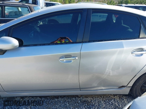 2013 Toyota Prius One with VIN JTDKN3DU6D0342003, listed as a IAAI auction lot 41819217 with 181,595 mi miles. Bid and sale history available at carsss.com. Image 15.