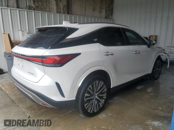 2024 Lexus RX 350 z VIN 2T2BAMBAXRC036523, wystawiony jako Copart lot #52019005 z przebiegiem 15 688 mil mil oraz Szkoda całkowita • Salvage title. Historia ofert i sprzedaży dostępna na DreamBid. Obrazek 3.