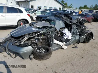 2024 Chevrolet Corvette 2LT z VIN 1G1YB3D45R5122700, wystawiony jako Copart lot #63790764 z przebiegiem Nie podano mil oraz Nie do naprawy • Non repairable. Historia ofert i sprzedaży dostępna na DreamBid. Obrazek 1.