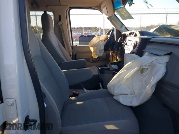 2010 Ford Econoline Passenger XL с VIN 1FBSS3BLXADA00923, выставлен на аукционе IAAI как лот 41327434 с пробегом 229 175 миль миль и . История ставок и продаж доступна на DreamBid. Изображение 5.