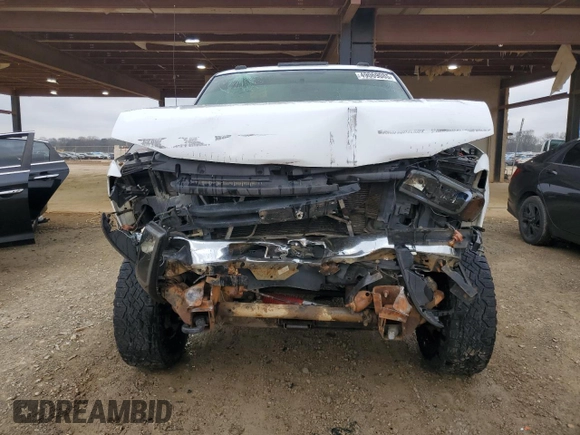 2006 GMC Sierra 2500HD SLE1 with VIN 1GTHK24UX6E131969, listed as a Copart auction lot 49069085 with 173,120 mi miles and Salvage title. Bid and sale history available at DreamBid. Image 5.