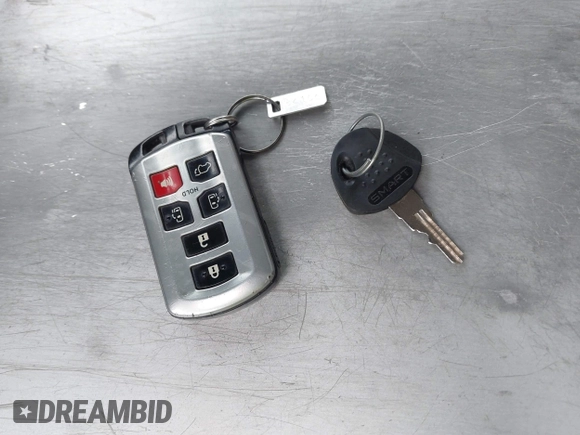 2013 Toyota Sienna XLE AAS с VIN 5TDYK3DC8DS375852, выставлен на аукционе IAAI как лот 41519437 с пробегом 91 828 миль миль и . История ставок и продаж доступна на DreamBid. Изображение 11.