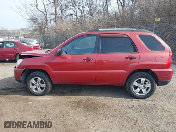 2009 Kia Sportage LX with VIN KNDJF724197558391, listed as a IAAI auction lot 41696362 with 170,555 mi miles. Bid and sale history available at carsss.com. Image 15.