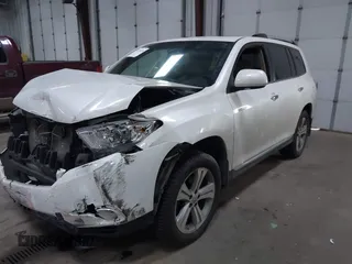2012 Toyota Highlander Limited with VIN 5TDDK3EH9CS099043, listed as a IAAI auction lot 42108356 with 78,759 mi miles and . Bid and sale history available at DreamBid. Image 2.