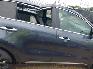 2019 Kia Sportage EX with VIN KNDPN3AC3K7569882, listed as a IAAI auction lot 42094311 with 67,816 mi miles and . Bid and sale history available at DreamBid. Image 13.