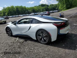 2015 BMW i8 z VIN WBY2Z2C5XFV674460, wystawiony jako Copart lot #55631224 z przebiegiem Nie podano mil oraz Szkoda całkowita • Salvage title. Historia ofert i sprzedaży dostępna na DreamBid. Obrazek 2.